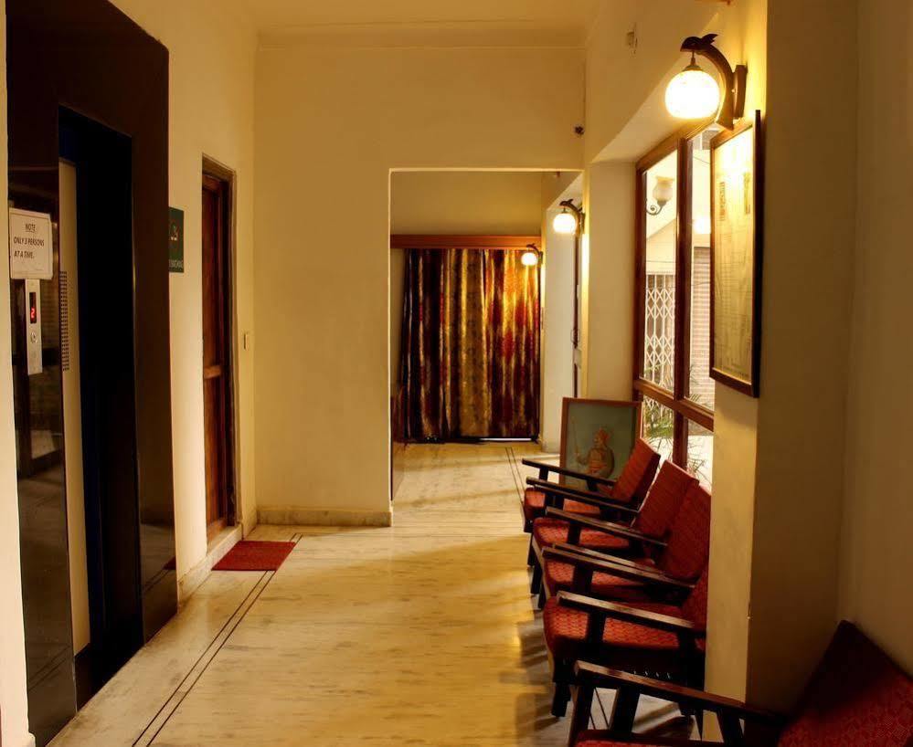 Oyo 1159 Hotel Chandra Prakash Udaipur Eksteriør bilde