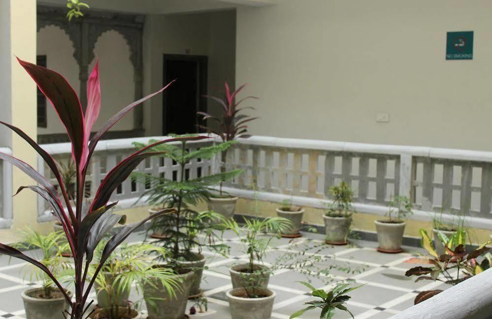Oyo 1159 Hotel Chandra Prakash Udaipur Eksteriør bilde