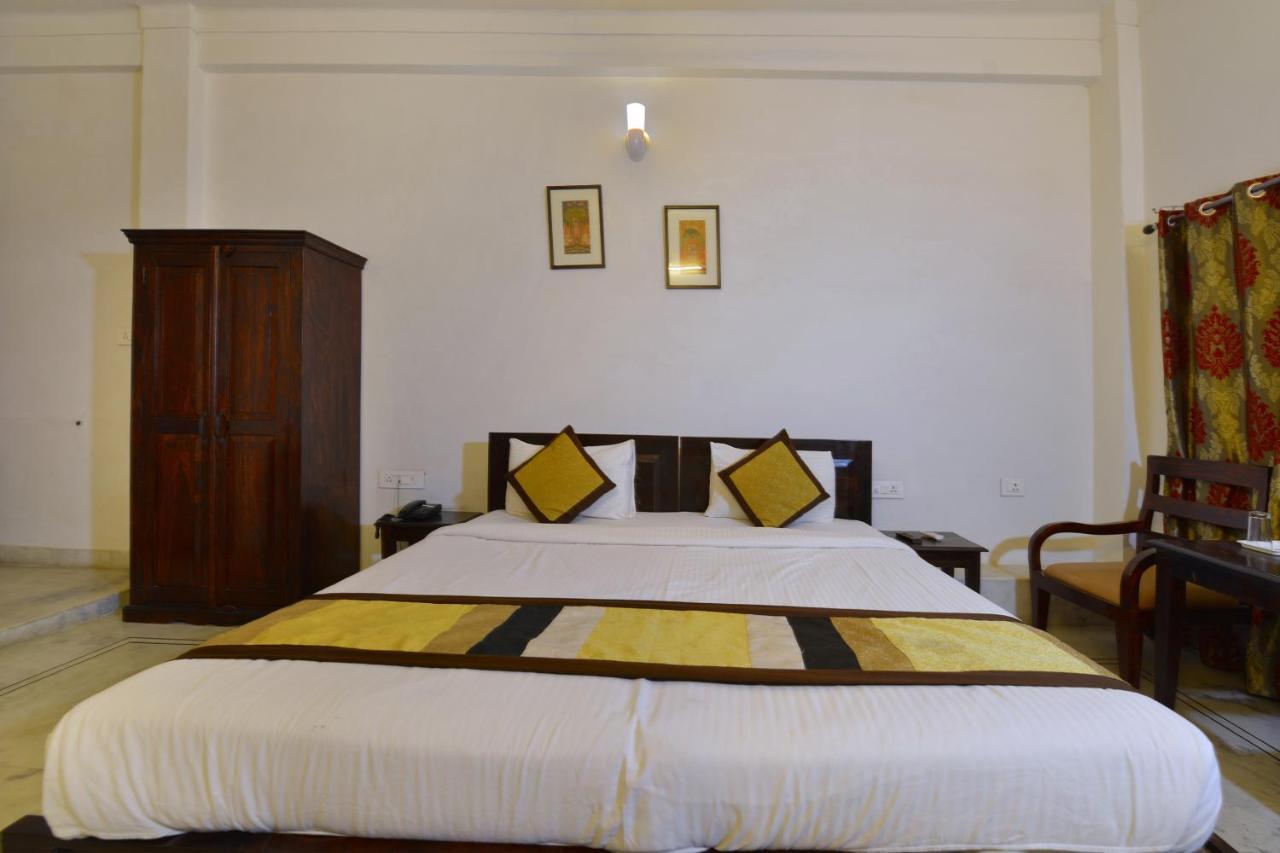 Oyo 1159 Hotel Chandra Prakash Udaipur Eksteriør bilde