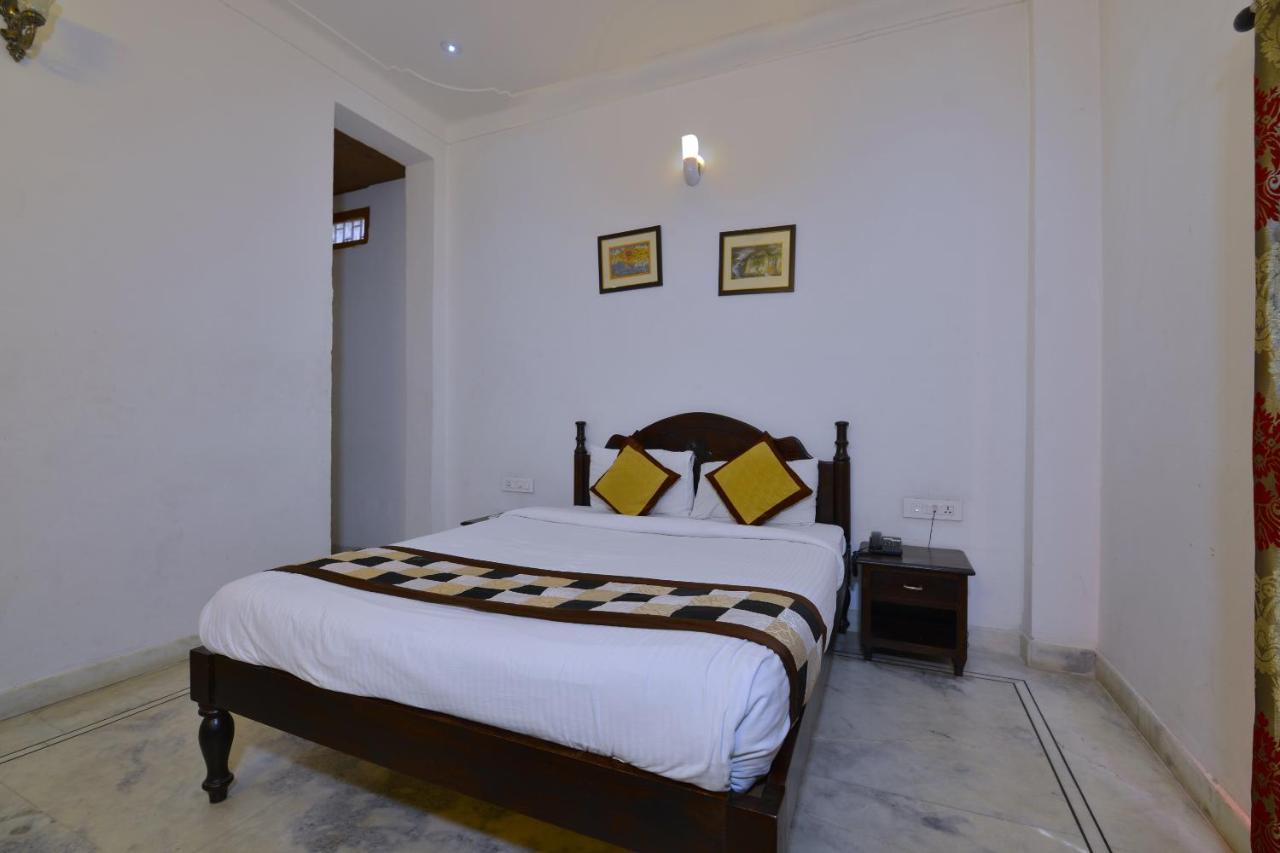 Oyo 1159 Hotel Chandra Prakash Udaipur Eksteriør bilde