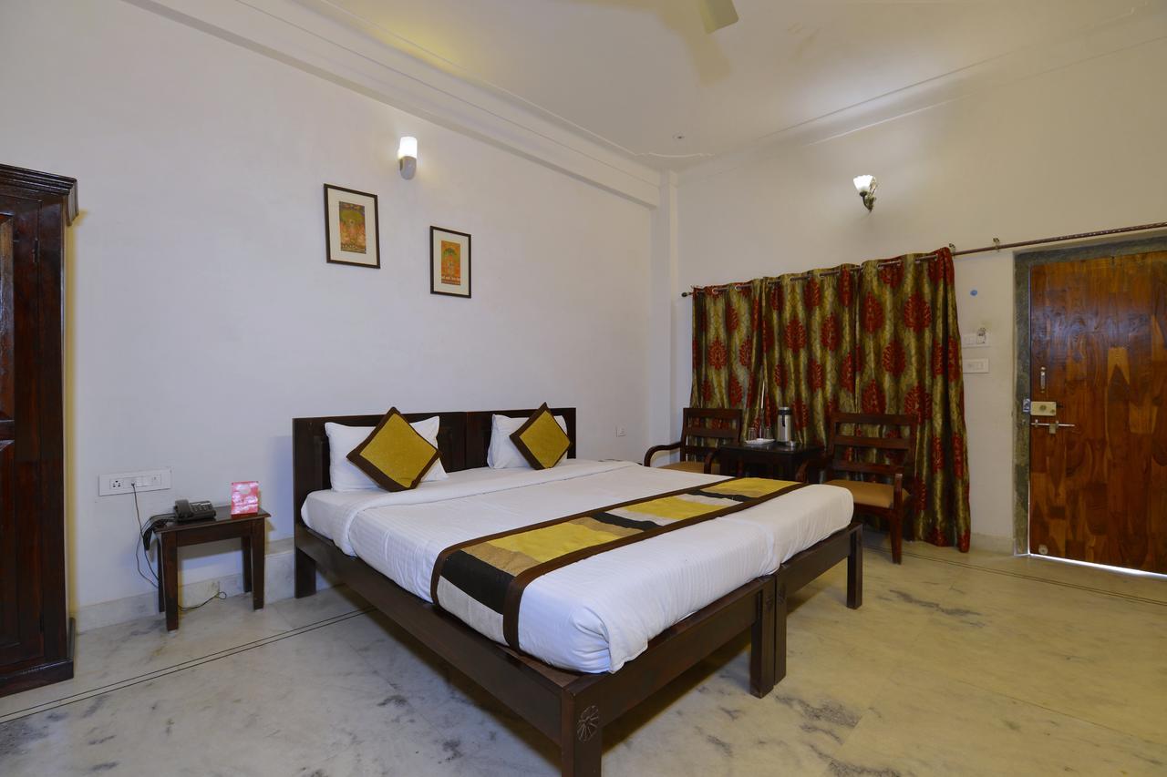 Oyo 1159 Hotel Chandra Prakash Udaipur Eksteriør bilde